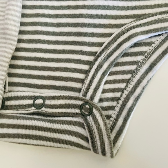 Baby Clothes - Picture 4 of 7